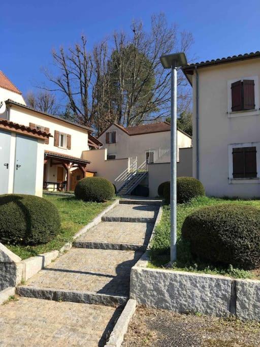 Sarlat, Apptmt T3 Residence Clim Piscine Parking Exterior photo